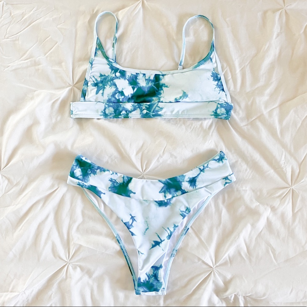 Bathing suit
